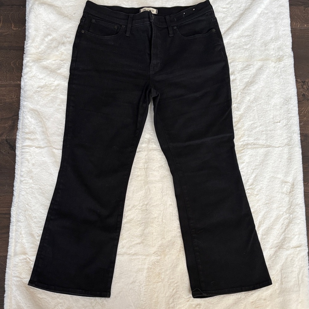 Madewell Black Kick Out Crop Jeans